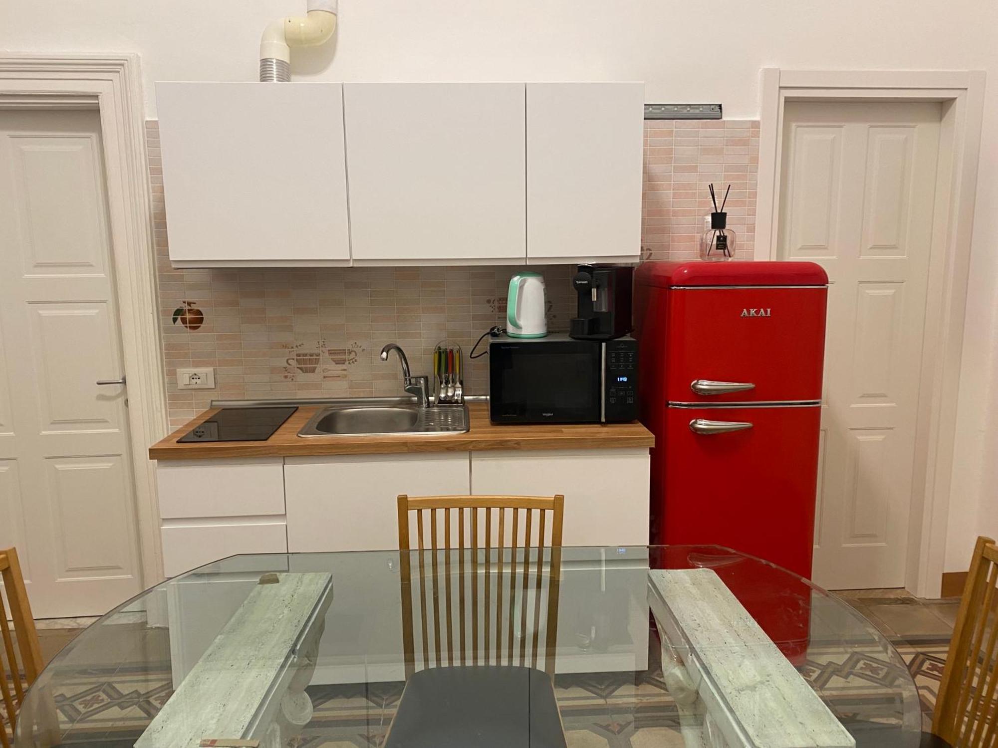 Touristhouse Monopoli 10 Bed & Breakfast Bagian luar foto